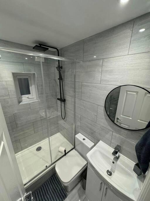Modern 5 Bed Near Excel -Big Ben Villa London Ngoại thất bức ảnh